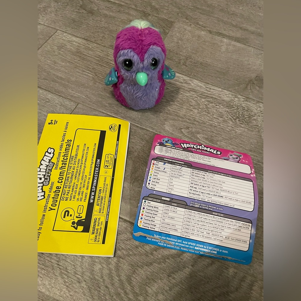 Hatchimal CollEGGtibles purple fushia and teal